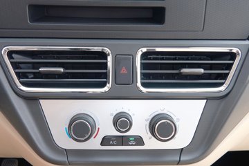 Խ±T3 PLUS 1.6L 122 5 3.1׵΢ͼƬ