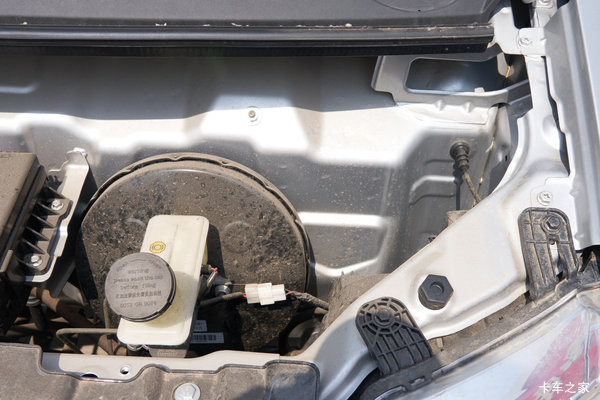 购新豹T3 PLUS载货车 享高达0.1万优惠