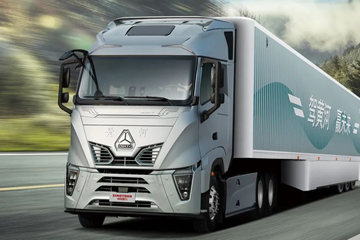 重汽黄河H7 13L柴油 580马力 6X4 牵引车