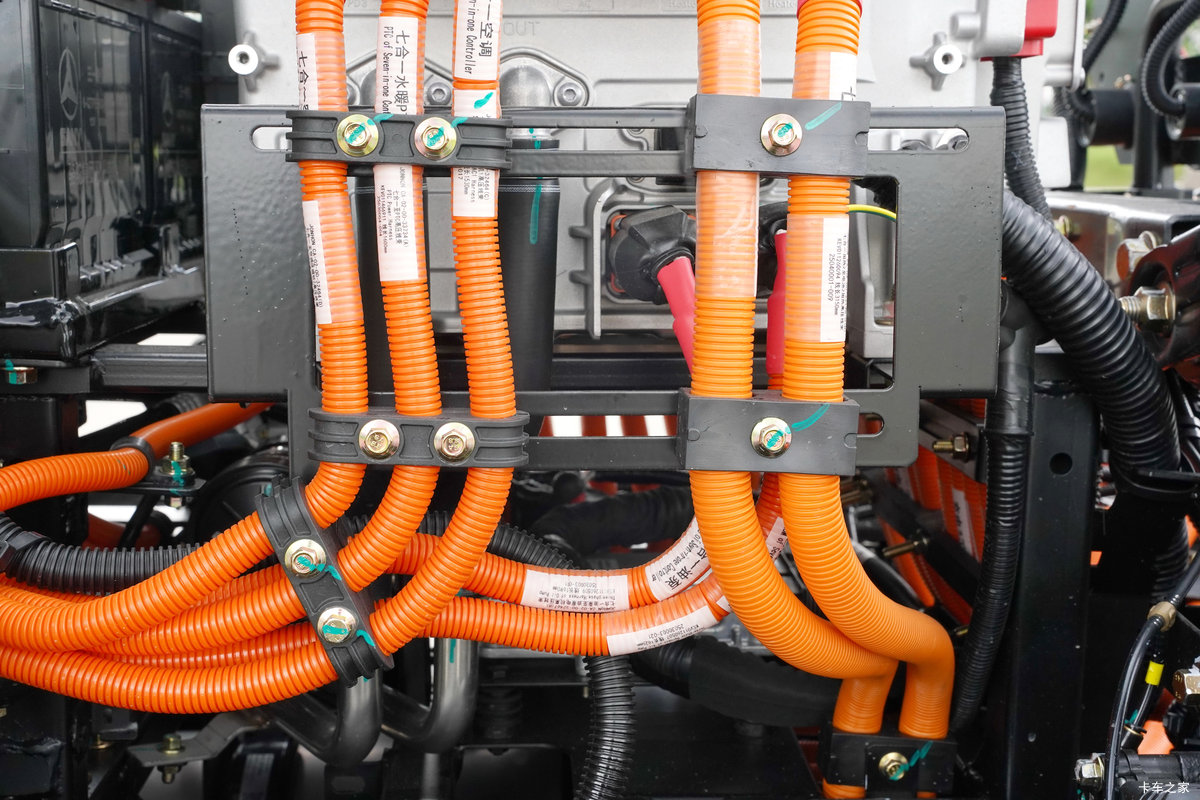 һؿɽSE ذ 4X2 綯ǣ γ636kWh