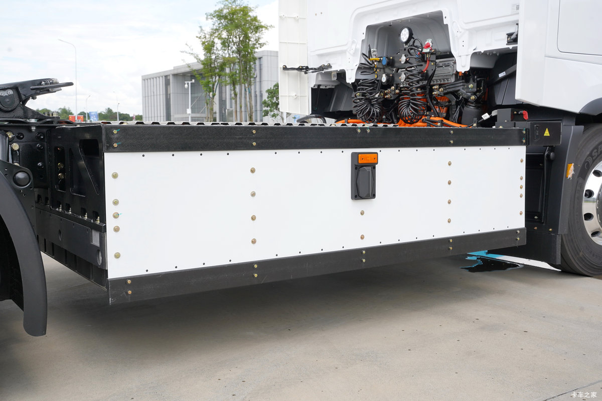 һؿɽSE ذ 4X2 綯ǣ γ636kWh
