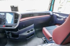三一重卡 江山SE 标载版 6X4 换电式纯电动牵引车 魔塔588kWh
