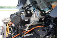 三一重卡 江山SE 标载版 6X4 换电式纯电动牵引车 魔塔588kWh