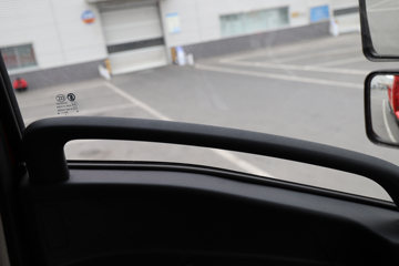 �������ó� ����G500 ���ϰ� 4.3L���� 240���� 4X2 ��ʿ��10�� 5.2���Ű���ж��ͼƬ