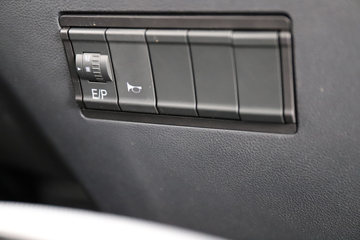 �������ó� ����G500 ���ϰ� 4.3L���� 240���� 4X2 ��ʿ��10�� 5.2���Ű���ж��ͼƬ