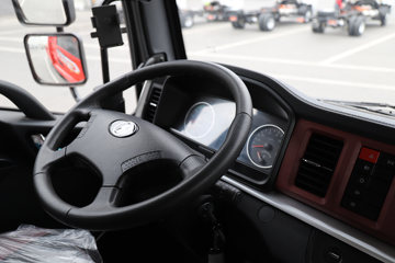 �������ó� ����G500 ���ϰ� 4.3L���� 240���� 4X2 ��ʿ��10�� 5.2���Ű���ж��ͼƬ