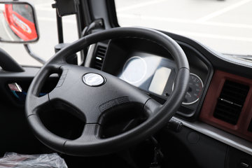 �������ó� ����G500 ���ϰ� 4.3L���� 240���� 4X2 ��ʿ��10�� 5.2���Ű���ж��ͼƬ