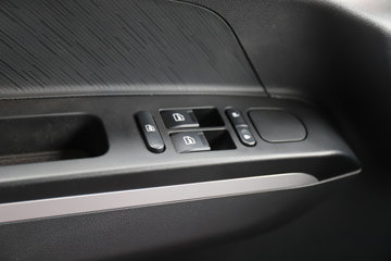 �������ó� ����G500 ���ϰ� 4.3L���� 240���� 4X2 ��ʿ��10�� 5.2���Ű���ж��ͼƬ