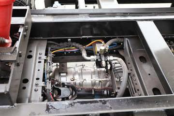 �������ó� ����G500 ���ϰ� 4.3L���� 240���� 4X2 ��ʿ��10�� 5.2���Ű���ж��ͼƬ