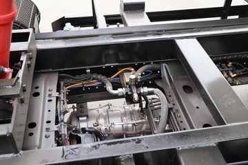 �������ó� ����G500 ���ϰ� 4.3L���� 240���� 4X2 ��ʿ��10�� 5.2���Ű���ж��ͼƬ