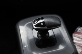 智云S400&nbsp;电动自卸车驾驶室图片