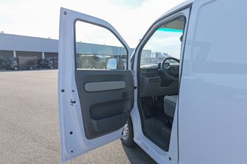 Զ�� ȫ������V7E 2025�� �Ǹ��� 2�� ���綯��ջ��� ����ʱ��50.2kWhͼƬ