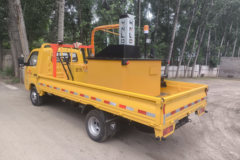 福田祥菱M2 122马力 4X2 单排路面养护车(德沃重工)