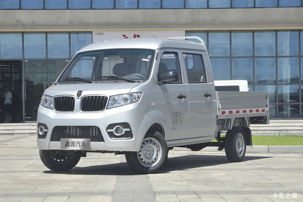 金杯T3 2025款经典型 1.5L汽油 102马力 后单胎 2.51米双排栏板微卡