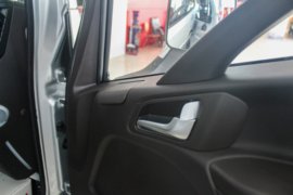 骏铃A6&nbsp;载货车驾驶室                                               图片