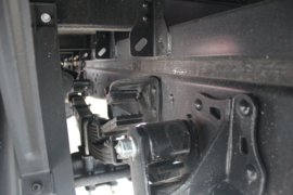 骏铃A6&nbsp;载货车底盘                                                图片