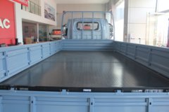 江淮 帅铃EV5 4.5T 4.22米单排纯电动栏板轻卡81.14kWh