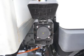 T6&nbsp;电动冷藏车底盘图片