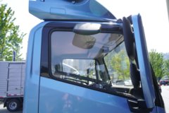 宇通轻卡T6 气刹 4.2米单排纯电动栏板轻卡 深澜155.332kWh