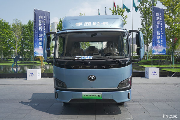 宇通轻卡T6 宽体 气刹 4.2米单排纯电动厢式轻卡 深澜128kWh