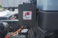 宇通轻卡T6 气刹 4.2米单排纯电动栏板轻卡 深澜155.332kWh