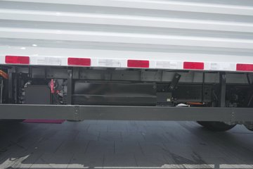 ��ͨ�ῨT6 ��ɲ 4.2�׵��Ŵ��綯��ʽ�Ῠ ����155.332kWhͼƬ