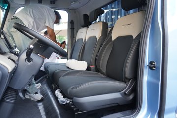 ��ͨ�ῨT6 �߶� 4.2�׵��Ŵ��綯��ʽ�Ῠ ����155.332kWhͼƬ