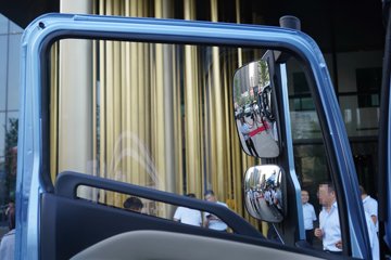 ��ͨ�ῨT6 �߶� 4.2�׵��Ŵ��綯��ʽ�Ῠ ����155.332kWhͼƬ