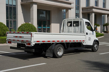 �ɵ�U9 Һɲ 3.805�׵��Ŵ��綯����΢�� �д��º�56.67kWhͼƬ