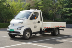 飞碟U9 液刹 3.805米单排纯电动栏板微卡 中创新航56.67kWh