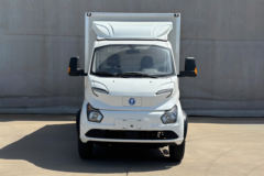 飞碟U9 液刹 3.88米单排纯电动厢式微卡 中创新航56.67kWh