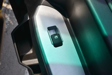 ���縣��R5 2.4L���� 155���� ��ʿ��8�� 3.1�׵�����ж��ͼƬ