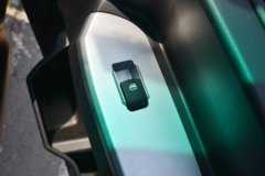 东风福瑞卡R5 2.4L柴油 155马力 法士特8档 3.1米单排自卸车