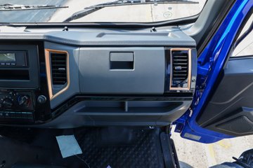 ���縣��R5 2.4L���� 155���� ��ʿ��8�� 3.1�׵�����ж��ͼƬ