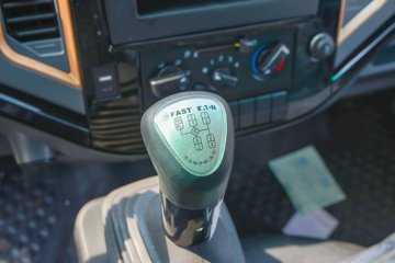 ���縣��R5 2.4L���� 155���� ��ʿ��8�� 3.1�׵�����ж��ͼƬ