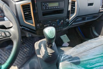 ���縣��R5 2.4L���� 155���� ��ʿ��8�� 3.1�׵�����ж��ͼƬ