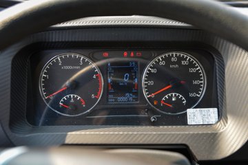 ���縣��R5 2.4L���� 155���� ��ʿ��8�� 3.1�׵�����ж��ͼƬ