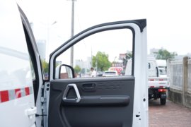 睿立达V6E&nbsp;VAN/轻客驾驶室图片