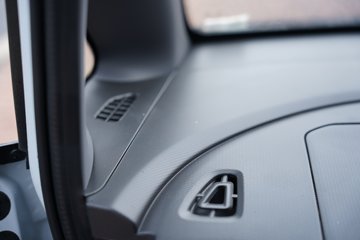 ���� �����V5 2025�� 1.6L���� 122���� 2�� ��ջ���ͼƬ