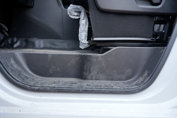 ���� �����V5 2025�� 1.6L���� 122���� 2�� ��ջ���ͼƬ