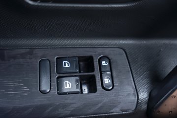 ���� �����V5 2025�� 1.6L���� 122���� 2�� ��ջ���ͼƬ