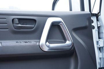 ���� �����V5 2025�� 1.6L���� 122���� 2�� ��ջ���ͼƬ