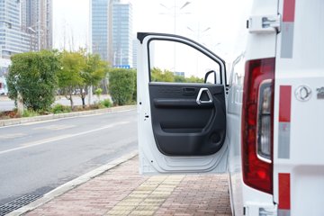 ���� �����V5 2025�� 1.6L���� 122���� 2�� ��ջ���ͼƬ