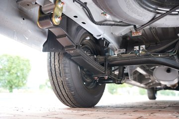 ���� �����V5 2025�� 1.6L���� 122���� 2�� ��ջ���ͼƬ