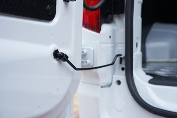 ���� �����V5 2025�� 1.6L���� 122���� 2�� ��ջ���ͼƬ