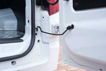 ���� �����V5 2025�� 1.6L���� 122���� 2�� ��ջ���ͼƬ