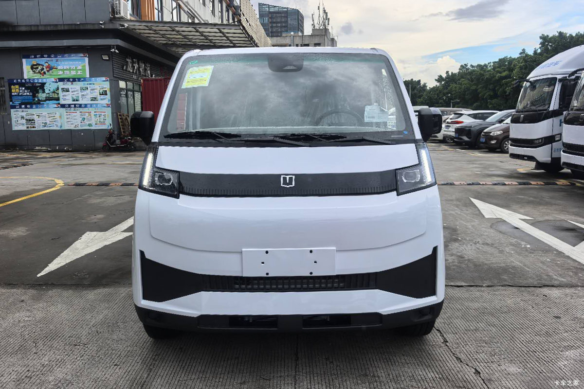 Զ ȫV7E 2025 ǻ۰ 2 綯ջ ʱ50.2kWh