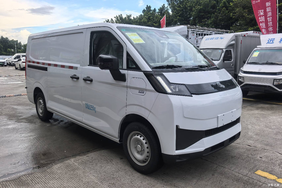 Զ ȫV7E 2025 ǻ۰ 2 綯ջ ʱ50.2kWh
