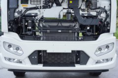 东风天锦KR PLUS 2025款 330马力 4X2 AMT自动档 8米冷藏车