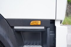 东风天锦KR PLUS 2025款 330马力 4X2 AMT自动档 8米冷藏车